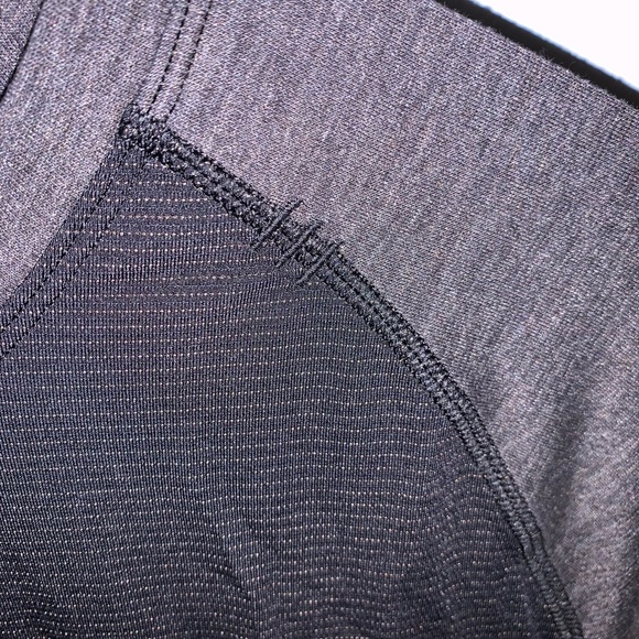 Lululemon T-shirt Medium - Picture 3 of 4